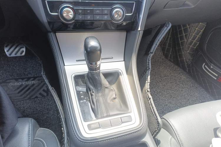 Used MG 6 2018 20T Automatic Luxury Smart Connectivity Version China VI Standard
