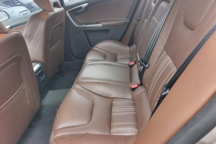 Used Volvo S60 New Energy 2018 S60L E-Drive Hybrid T6 Progressive Edition Left Rear Seat