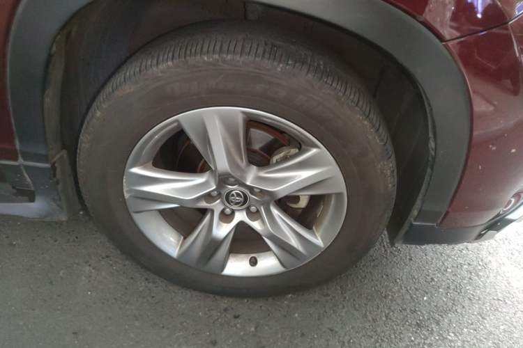 Used Toyota Highlander 2018 2.0T Four-Wheel Drive Luxury Edition 7 Seats China V Emission Standard