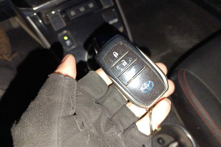 Used Toyota Corolla 2017 Revised Dual-Engine 1.8L E-CVT Leading Edition
