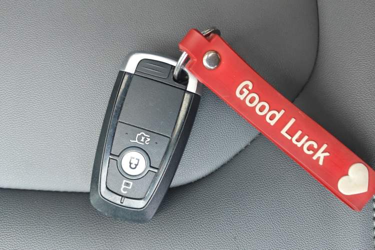 Used Ford Edge 2023 Ford Explorer L 2.0T EcoBoost Two-Wheel Drive 7-Seater Luxury Model