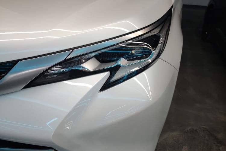 Used Toyota SIENNA 2021 2.5L Hybrid Luxury Edition Left Front Headlight