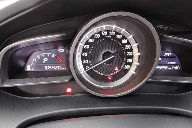 Used Mazda CX-4 2016 2.0L Automatic 2WD Blue Sky Luxury Edition Instrument Cluster