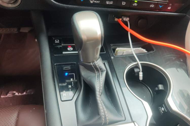 Used Lexus RX 2020 Revised Version 300 Two-Wheel Drive Elite Edition
