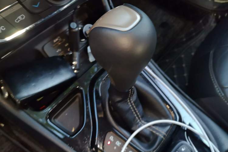 Used Jeep Cherokee 2017 2.0L Superior Edition
