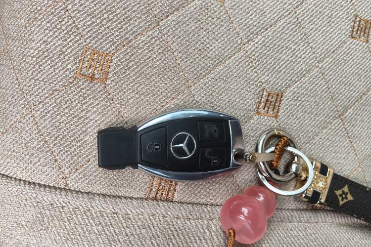 Used Mercedes-Benz C-Class 2010 C 180K Classic model