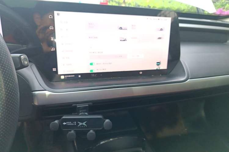 Used XPeng P7 2020 Rear-Drive Long-Range Smart Drive Version Audio And AC Panel