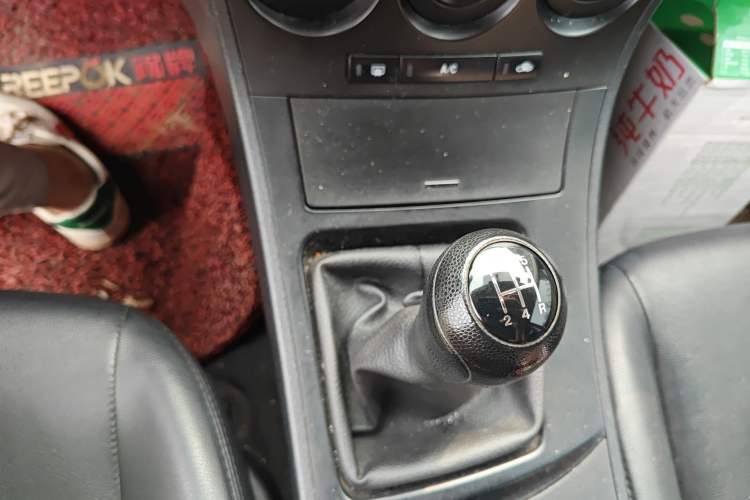 Used Mazda 3 2011 Sedan 1.6L Manual Comfort Model Gear Lever