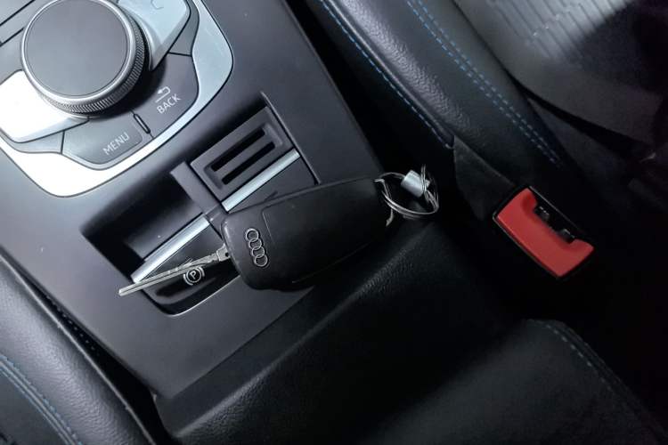 Used Audi A3 2020 Limousine 35 TFSI Fashion Edition China VI Emission Standard