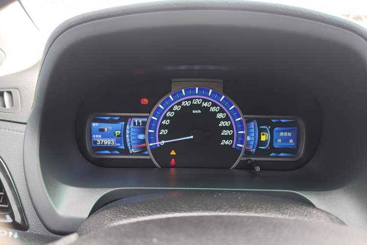 Used BYD S7 2015 2.0T Automatic Prestige Model Instrument Cluster