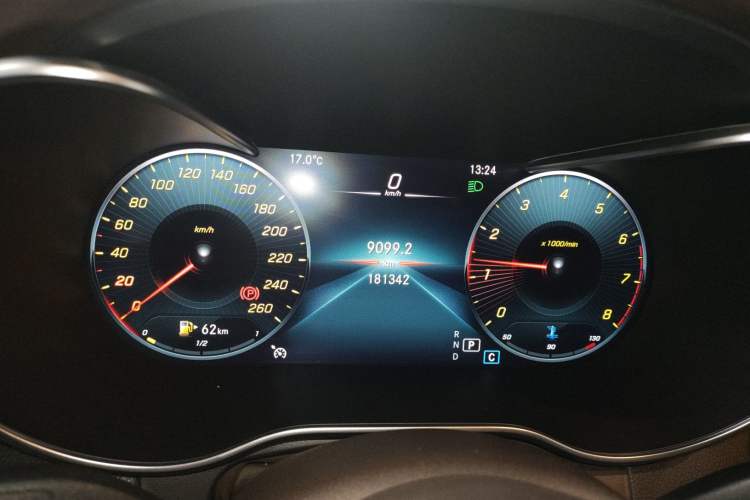 Used Mercedes-Benz GLC 2020 GLC 260 L 4MATIC Luxury Model Instrument Cluster