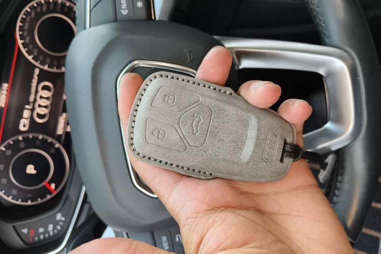 Used Audi Q5L 2020 Updated 40 TFSI Prestige Fashion Edition
