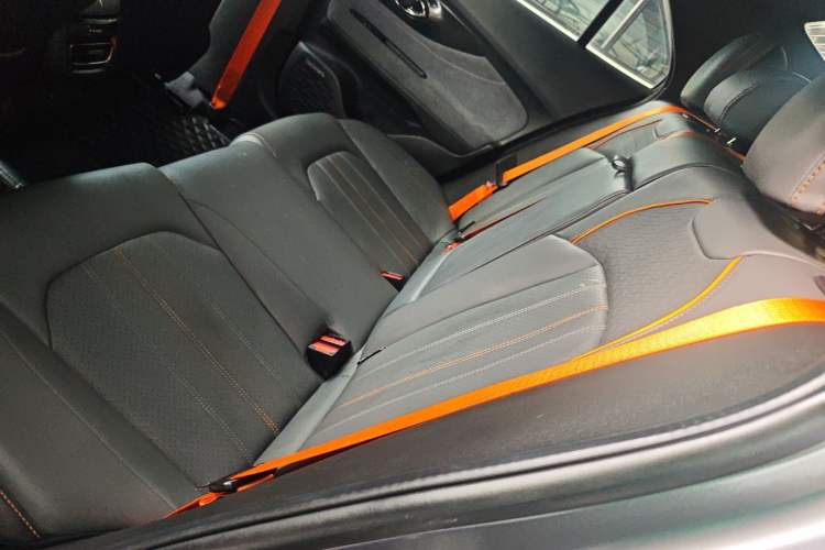 Used GAC Trumpchi EMPOW 2022 270T DCT J16 R-Style Track Edition Left Rear Seat