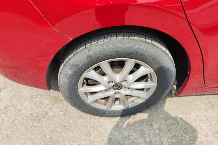 Used Mazda 3 Axela 2019 Cloud-Controlled Sedan 1.5L Automatic Luxury Model China VI Standard Right Rear Wheel Hub