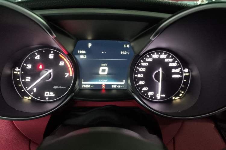 Used Alfa Romeo Giulia 2017 2.0T 200HP Luxury Edition