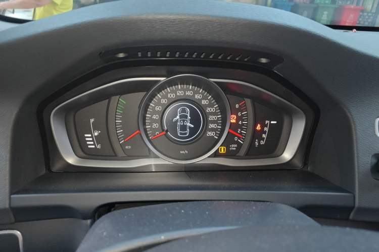 Used Volvo V60 2014 Facelift T5 Zhiyi Edition