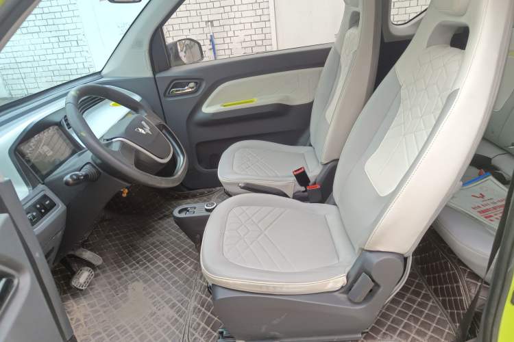Used Wuling Hongguang MINIEV 2022 Macaron-Color Edition Lithium Iron Phosphate Left Front Seat