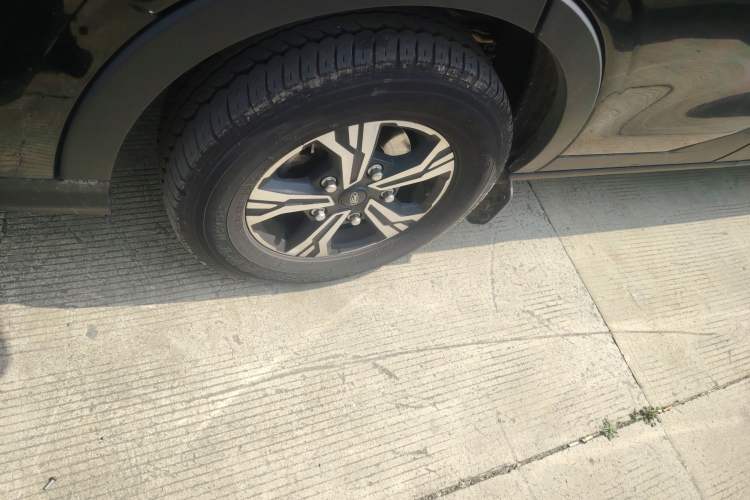 Used Ford Transit T8 2024 T8 2.3T Diesel Automatic Mid-axle Mid-roof 7-seater Business & Travel Edition
