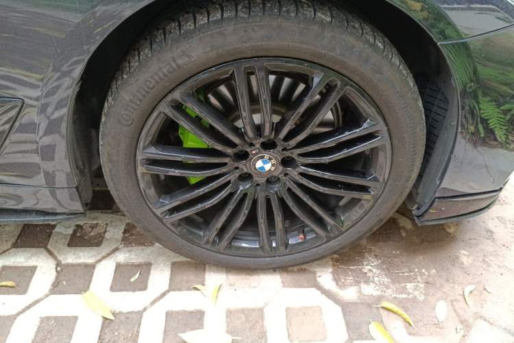 Used BMW 5 Series 2018 Restyled 530Li Leading Edition M Sport Package
