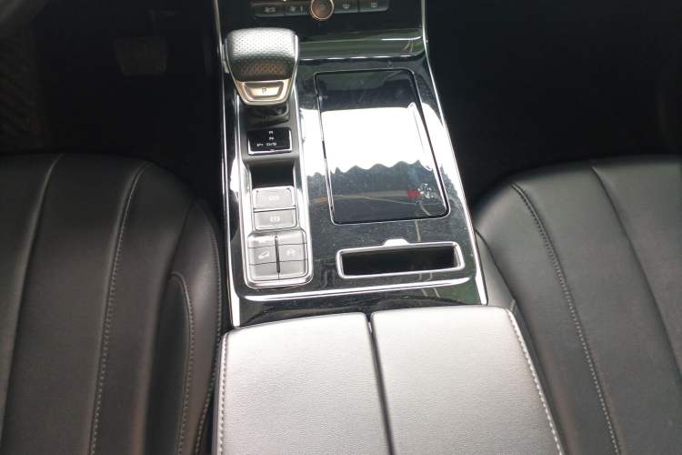 Used Roewe RX5 MAX 2021 Supreme Series 400TGI Automatic Luxury Cabin Edition