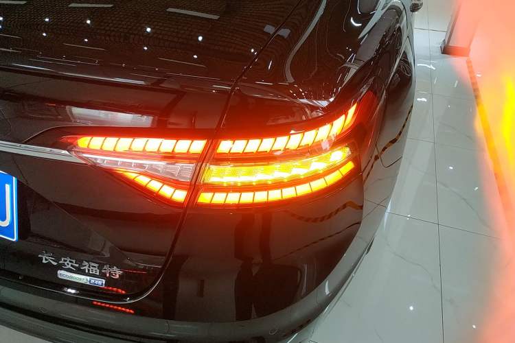 Used Ford Taurus 2019 EcoBoost 245 Premium Edition
