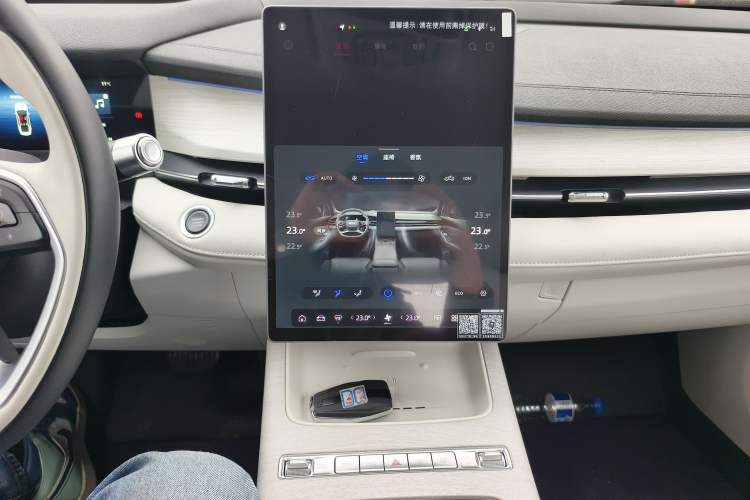 Used Geely Auto Preface L 2024 Zhiqing 1.5TD Tiangong Edition Audio And AC Panel