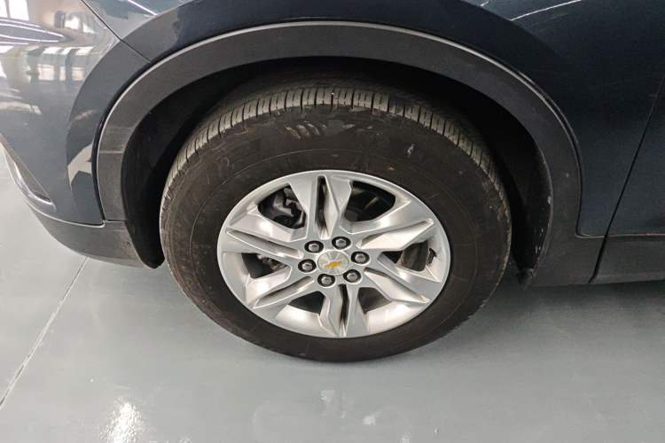 Used Chevrolet Blazer 2022 Mild Hybrid 650T 7-Seater Model Edition Left Front Wheel Hub