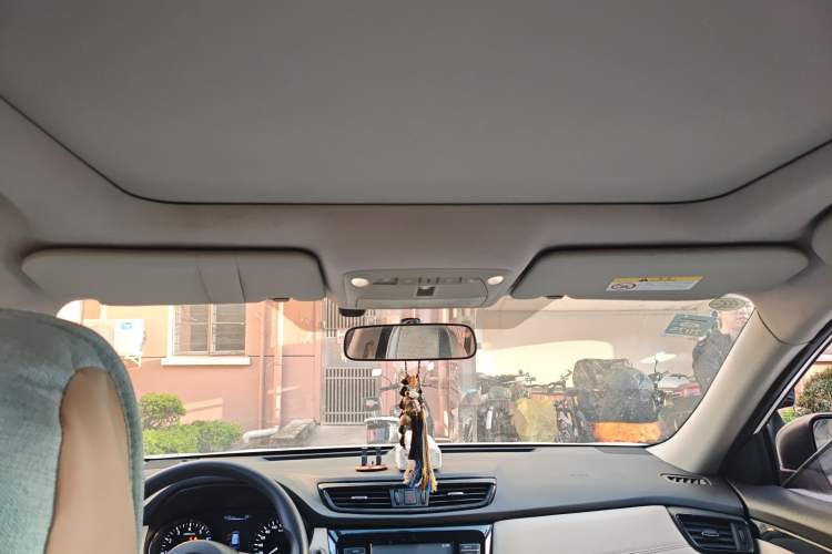 Used Nissan X-Trail 2017 2.5L CVT Leading Edition 4WD Headliner