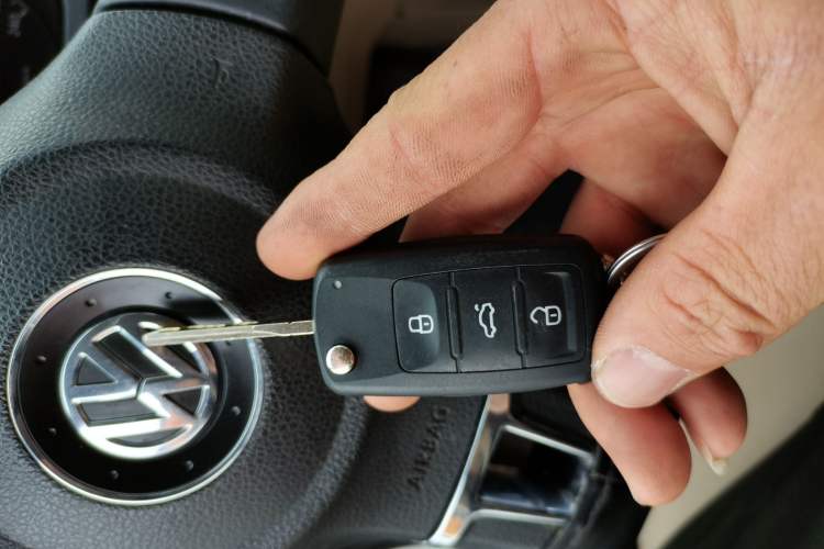 Used Volkswagen Jetta 2015 1.6L Manual Comfort Model Vehicle Key