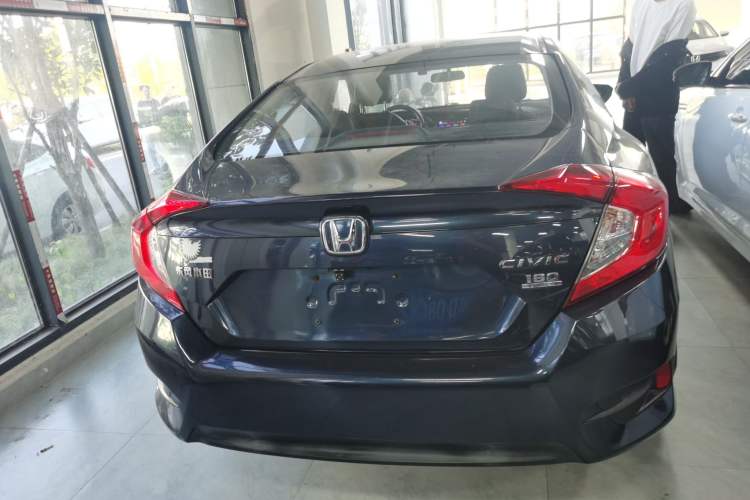 Used Honda Civic 2016 180TURBO CVT Comfort Version
