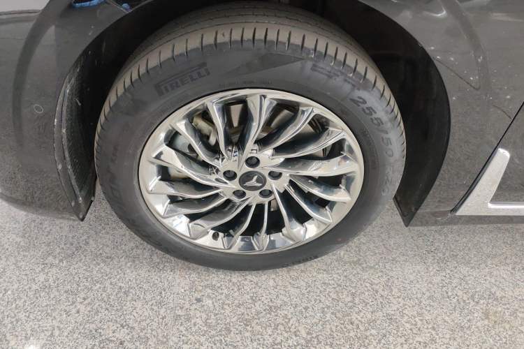 Used VOYAH Dream 2024 PHEV Ultra-Long Range Flagship Edition
