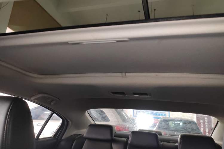 Used Mazda Atenza 2015 2.0L Blue Sky Fashion Edition