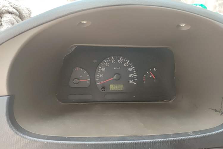 Used Wuling Zhiguang 2010 1.0L New Version Practical Edition with Short Body