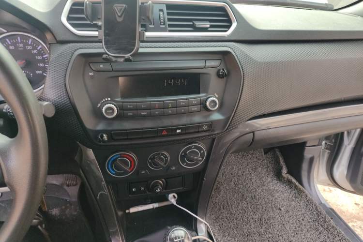 Used Great Wall Wingle 5 2021 2.0T Diesel Two-Wheel Drive Elite Version Big Double Cab China VI Standard GW4D20M