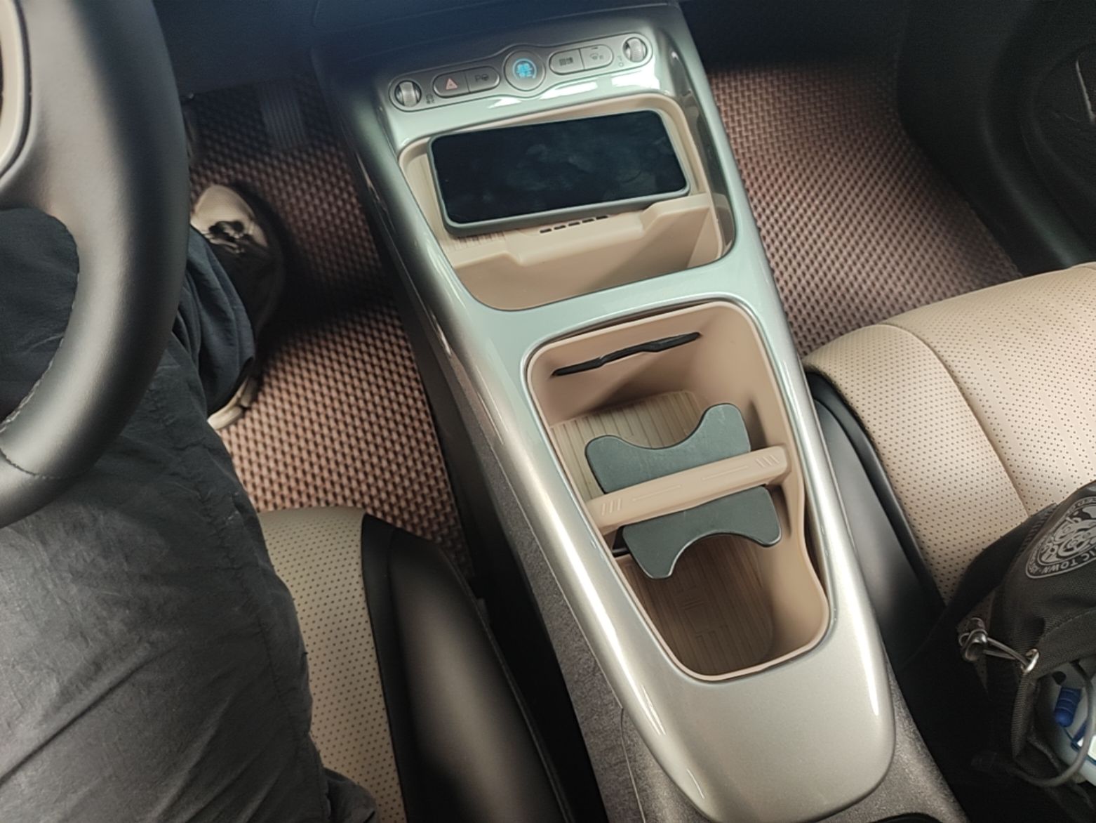 BYD Dolphin 2025 Intelligent Driving Version 410 km Fashion Edition — снимка 16