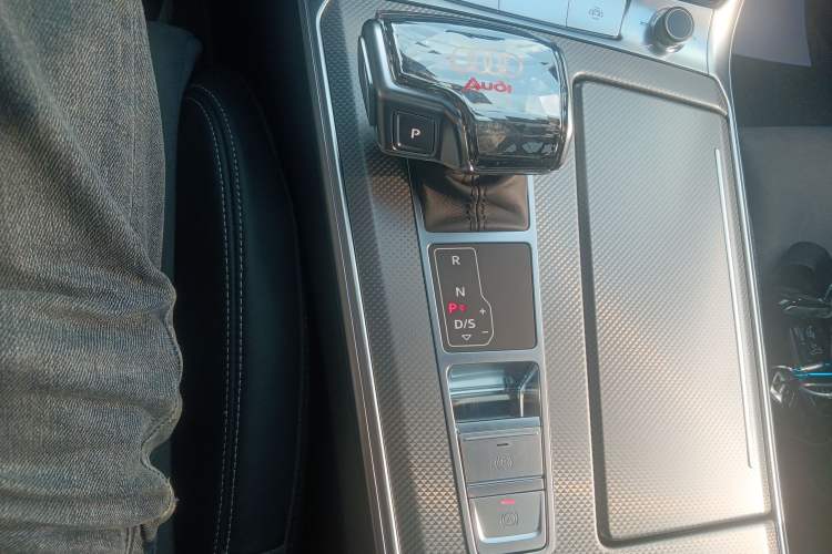 Used Audi A6L 2024 45 TFSI Prestige Dynamic Edition Gear Lever
