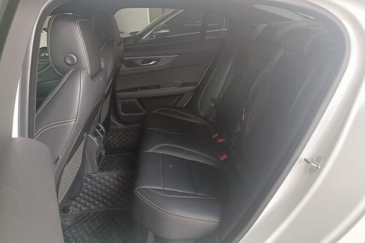 Used Jaguar XEL 2021 2.0T 250 PS R-DYNAMIC S Advanced Sport Edition Left Rear Seat