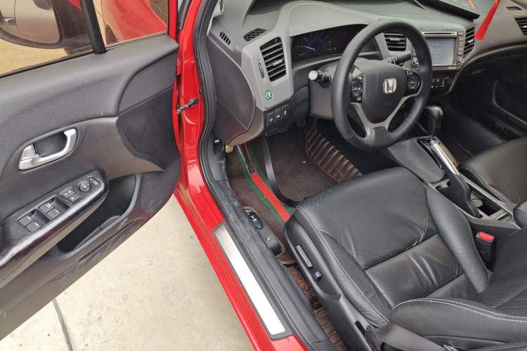 Used Honda Civic 2013 10th Anniversary 1.8L Automatic Luxury Edition Driver Seat