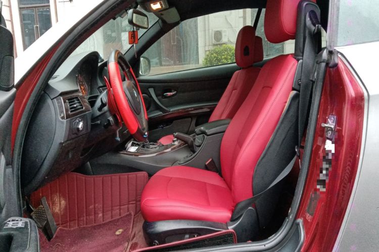 Used BMW 3 Series 2011 330i Convertible Coupe Left Front Seat