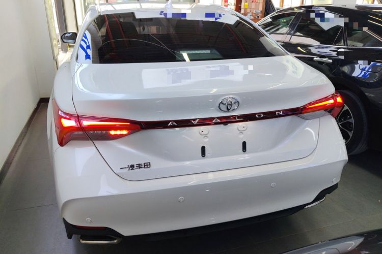 Used Toyota Avalon 2022 2.0L Luxury Edition