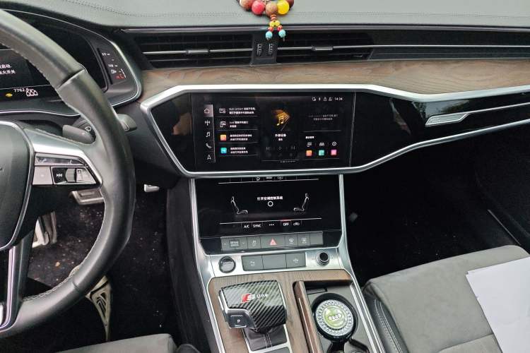 Used Audi A6L 2022 45 TFSI Prestige Dynamic Edition Audio And AC Panel