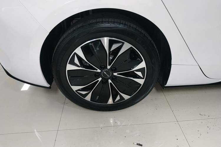 Used BYD Seal 2022 550 km Standard Range Rear-Wheel Drive Prestige Version