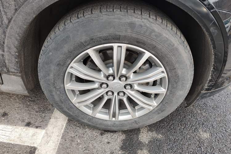 Used Cadillac XT5 2018 25T Luxury Model
