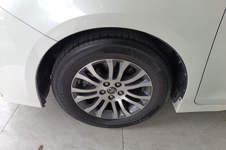 Used Toyota Sienna (Parallel Import) 2015 3.5L Two-Wheel Drive L