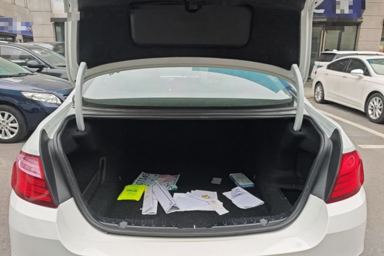 Used BMW 5 Series 2014 525Li Fashion Design Package Trunk