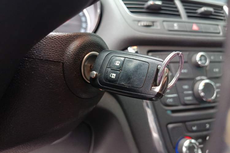 Used Buick Encore 2013 1.4T Automatic Two-Wheel Drive Leading Model Vehicle Key