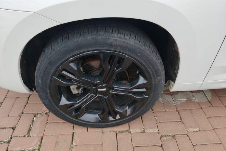 Used Wey VV7 2017 2.0T Flagship Model Left Front Wheel Hub