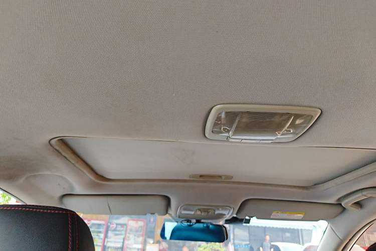 Used Huatai Santa Fe 2016 1.5T Gasoline Manual Two-Wheel Drive Elite Model