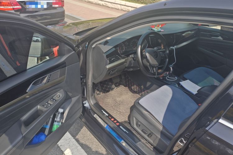 Used Volkswagen Passat 2020 Facelift 330TSI Elite Edition China VI Standard
