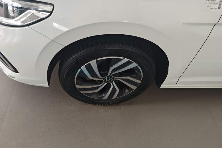 Used Volkswagen Bora 2024 280TSI DSG Comfort Edition Left Front Wheel Hub